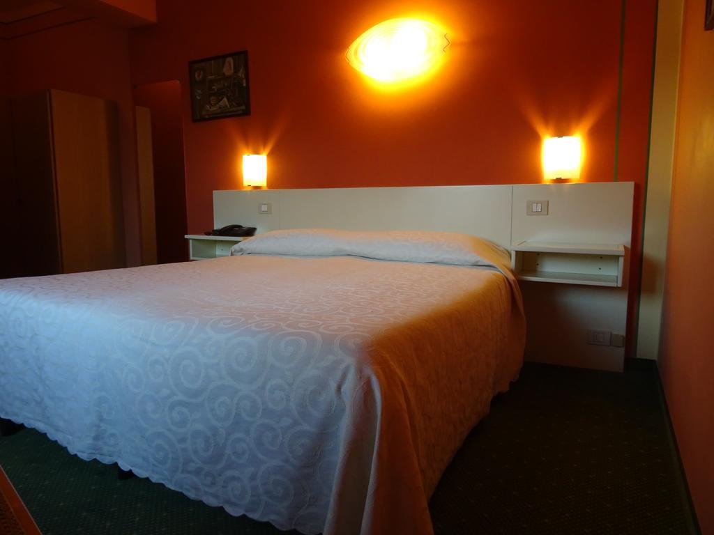 Hotel La Pergola Barga Exterior foto