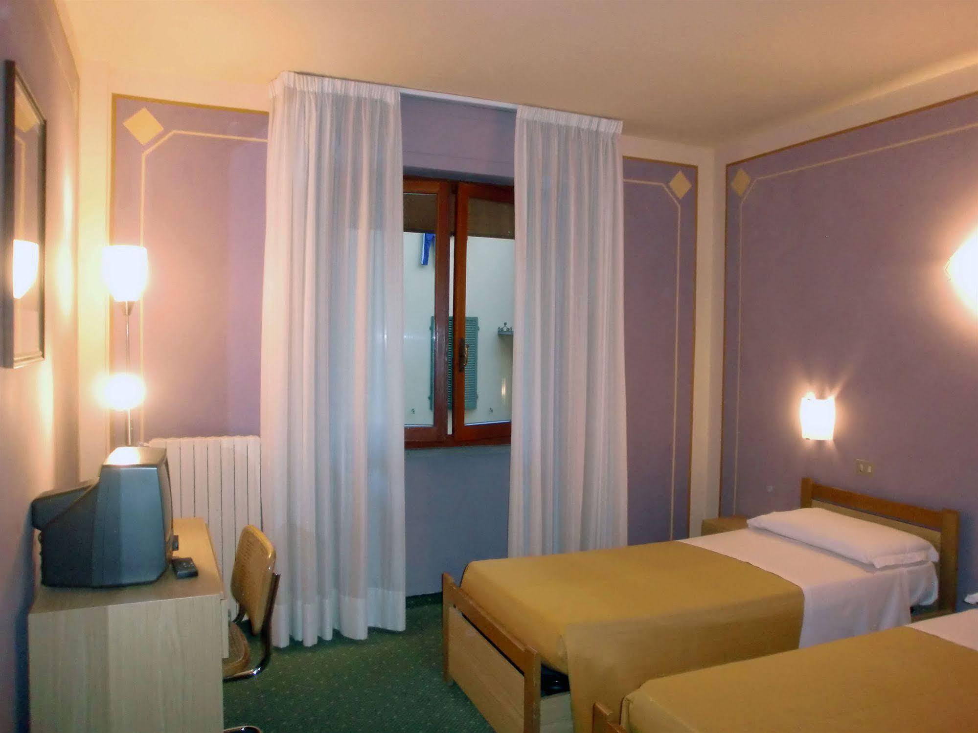 Hotel La Pergola Barga Exterior foto